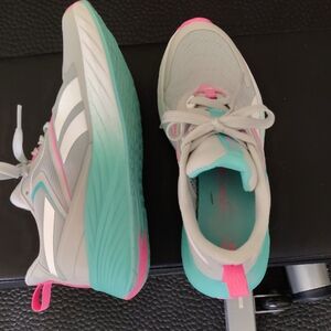 Reebok Women's Mint Green and Pink Athletic Sneakers